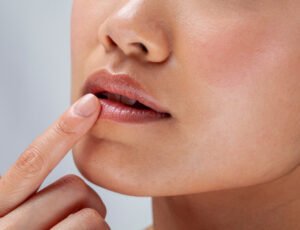 Nahaufnahme von Frauenlippen